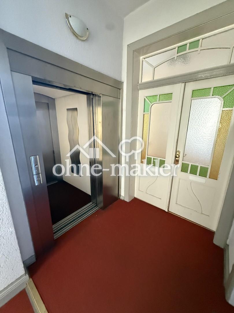 3ZKB Oststadt Fahrstuhl/Einbauküche/Tageslichtbad - Photo 1