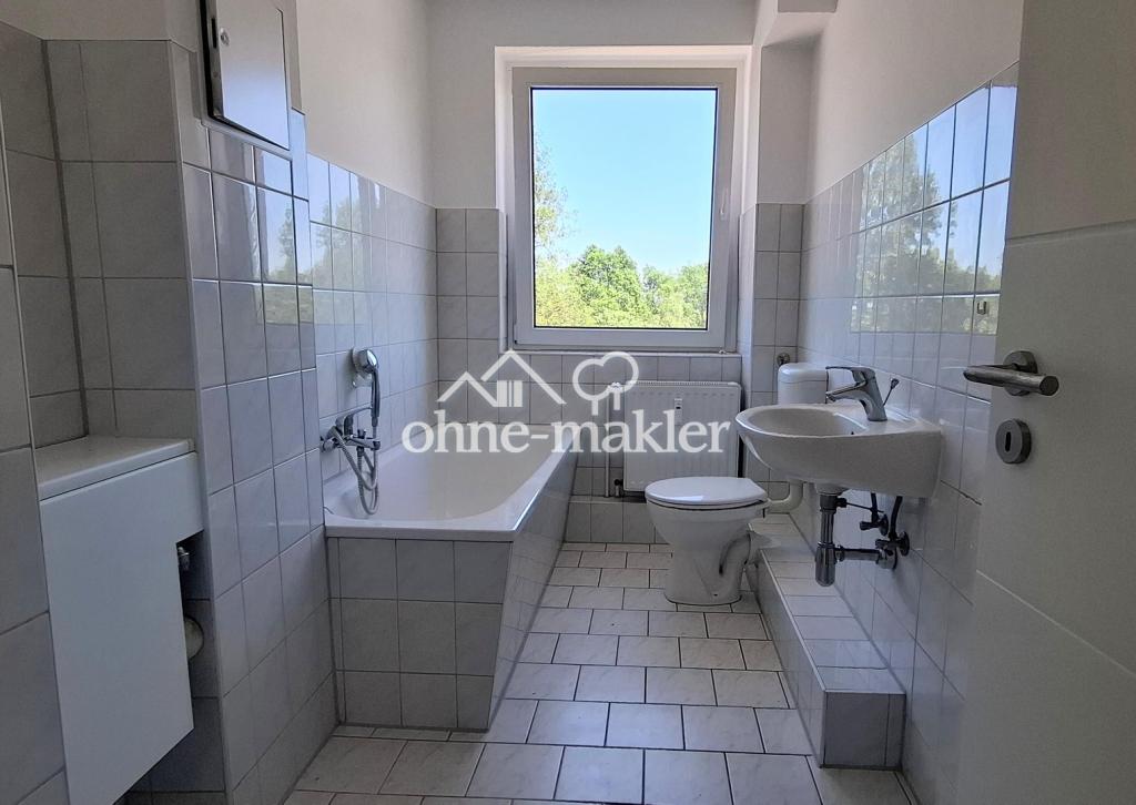 renovierte 3 Zimmer / Küche / Diele / Bad in Bad Sülze im Haus sind zwei Wohnungen frei! - Photo 1