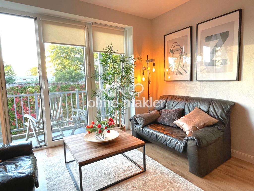 Schöne, ruhige Wohnung mit Balkon und Tiefgaragenstellplatz zentral in Wedel - Photo 2