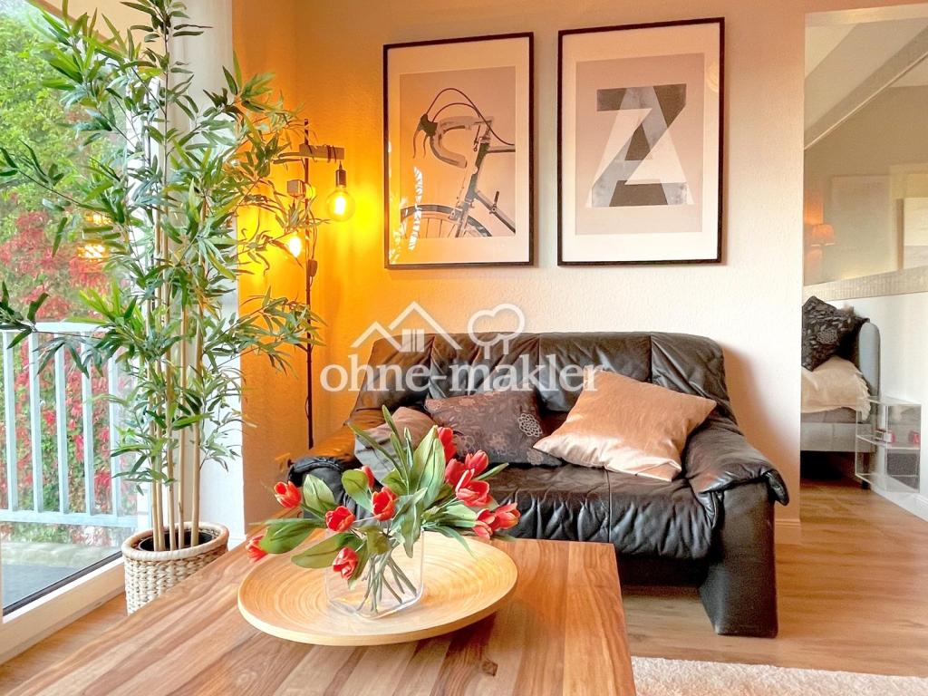 Schöne, ruhige Wohnung mit Balkon und Tiefgaragenstellplatz zentral in Wedel - Foto 2
