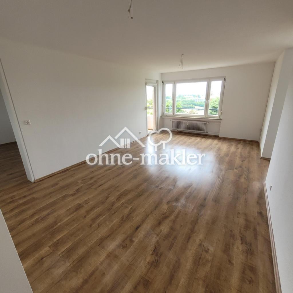 Sanierte 2,5-Zimmer-Wohnung mit Balkon in Leonberg - Photo 1