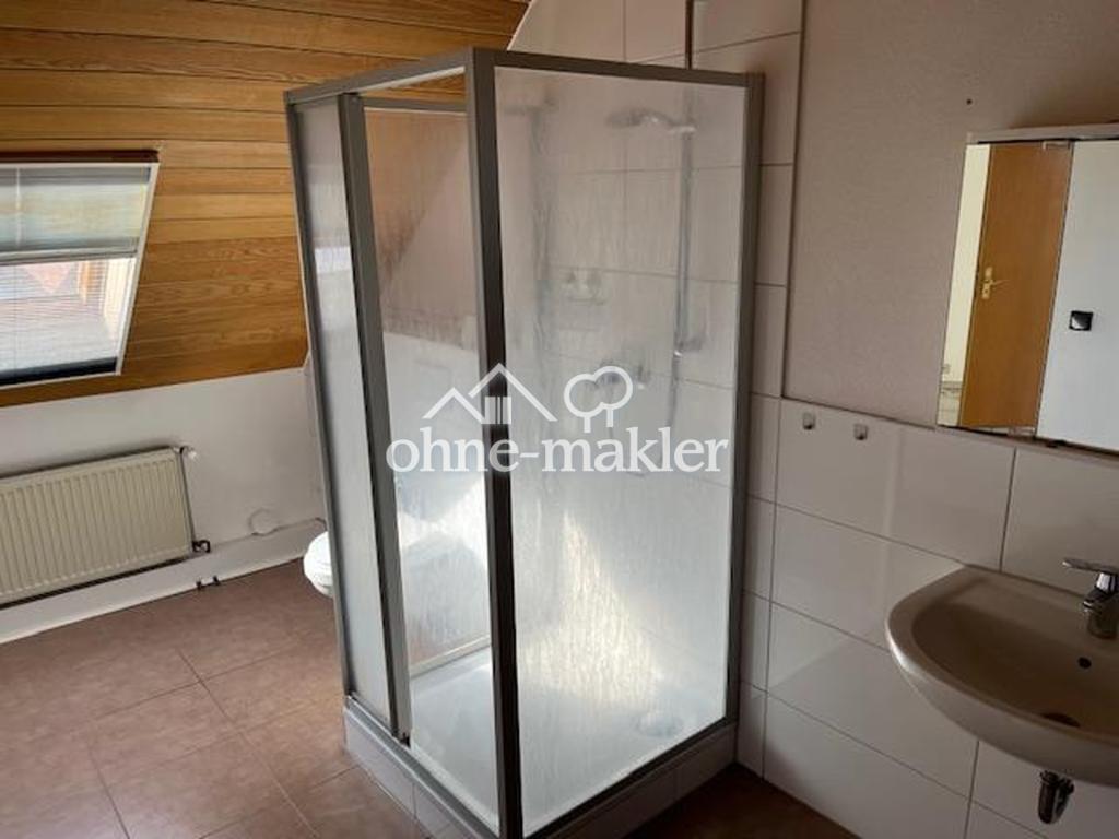 Schöne, helle 3 Zi Dachgeschoßwohnung in Florstadt-Staden. - Photo 4