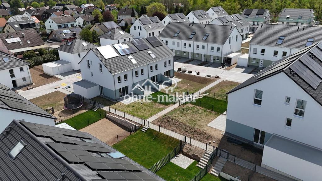 Nur noch ein Neubau-Reihenhaus verfügbar – Erstbezug in Roth-Eckersmühlen - Foto 2