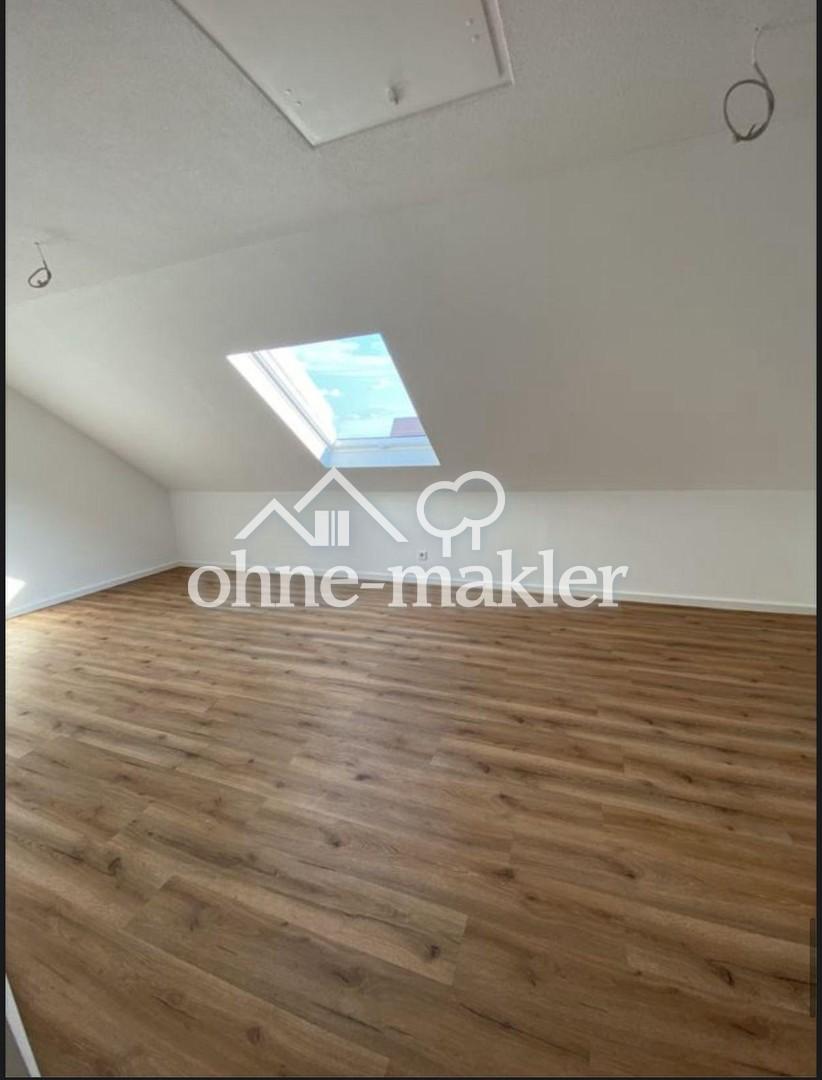 Renovierte 2-Zimmer-Wohnung mit 89 m², Einbauküche, Gäste-WC und Garage in Grabenstetten - Foto 4