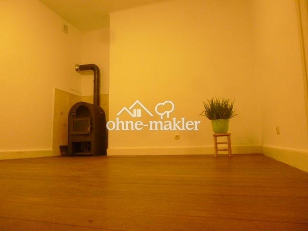 Charmante 2-ZKB mit Holzdielen, Freisitz und Innenhof - Foto 1