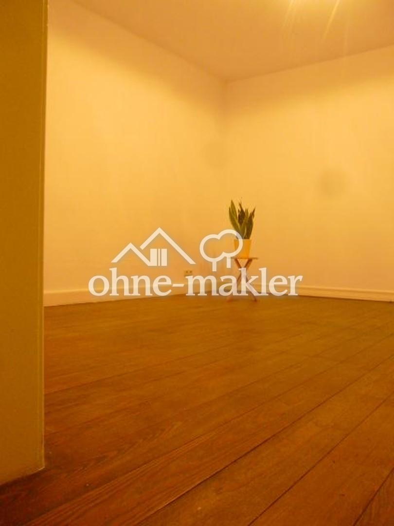 Charmante 2-ZKB mit Holzdielen, Freisitz und Innenhof - Photo 2