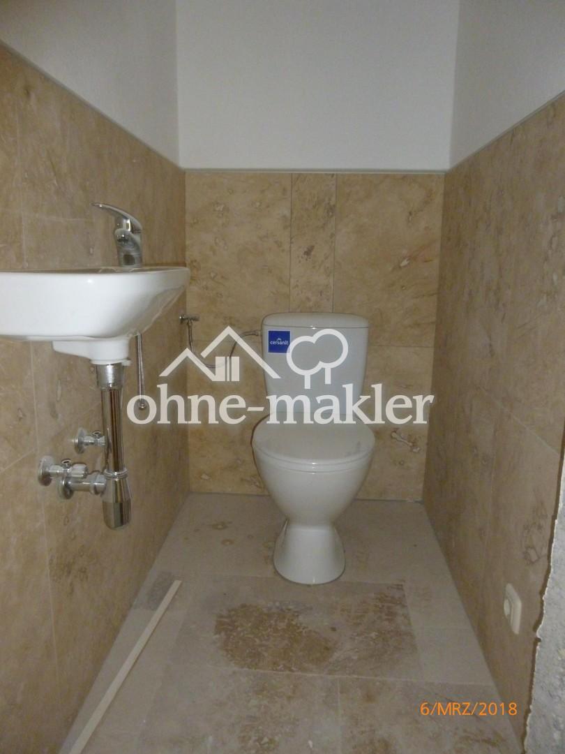 Charaktervolle EG-Wohnung mit Naturstein, Stuck und großzügiger Fensterfront - Photo 4