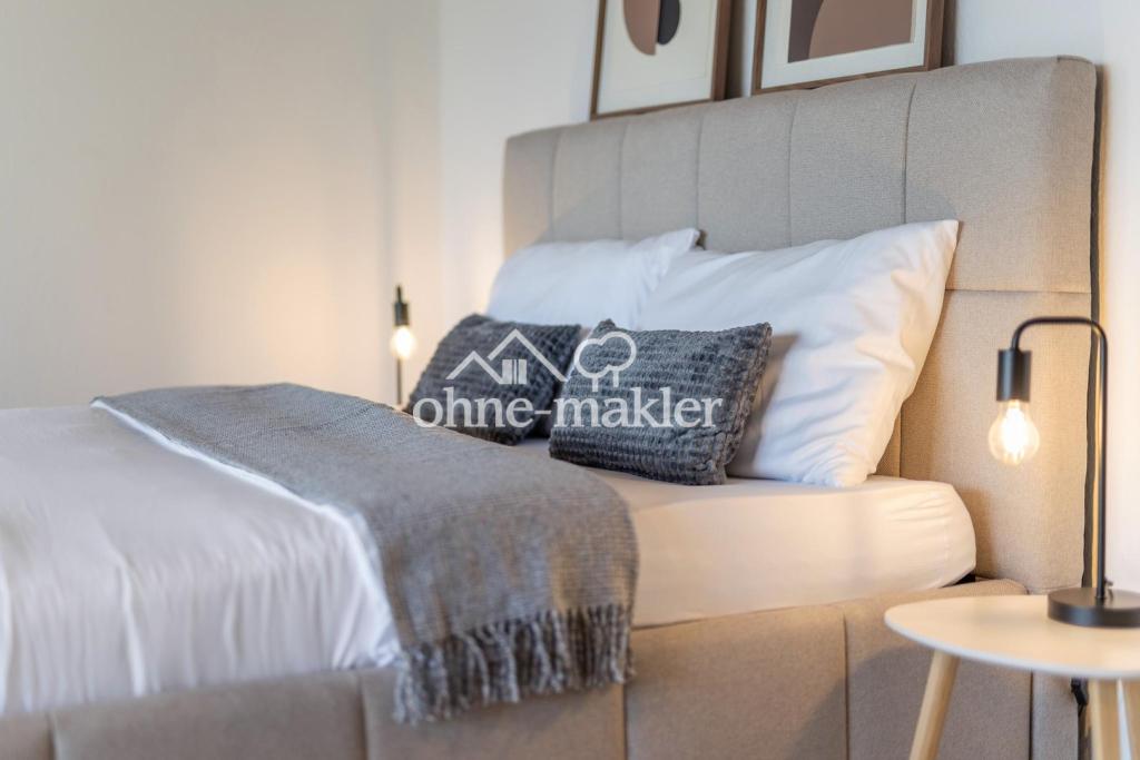 Möblierte & NEU renovierte Wohnung mit Balkon und Aufzug in Passau-Grubweg - Photo 1