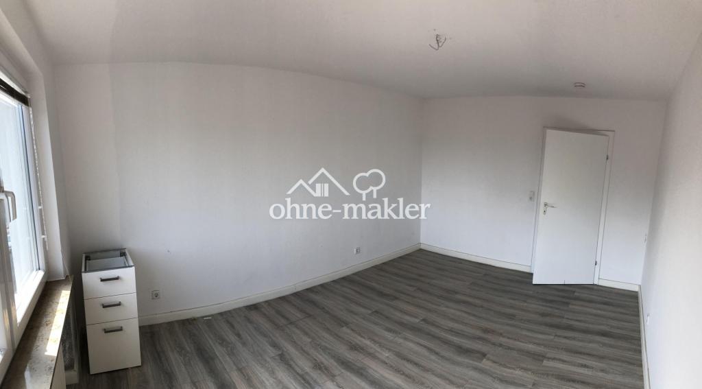 Ansprechende 3-Zimmer-Wohnung mit Balkon und EBK in Geestemünde - Foto 3