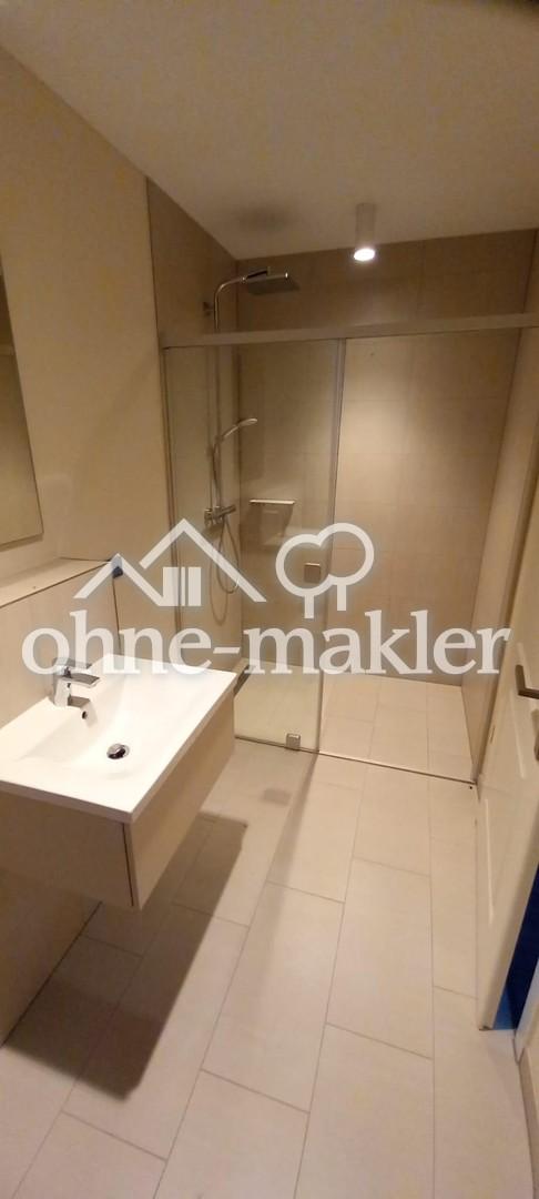 Souterrain Wohnung mit eigenem Eingang - Photo 2