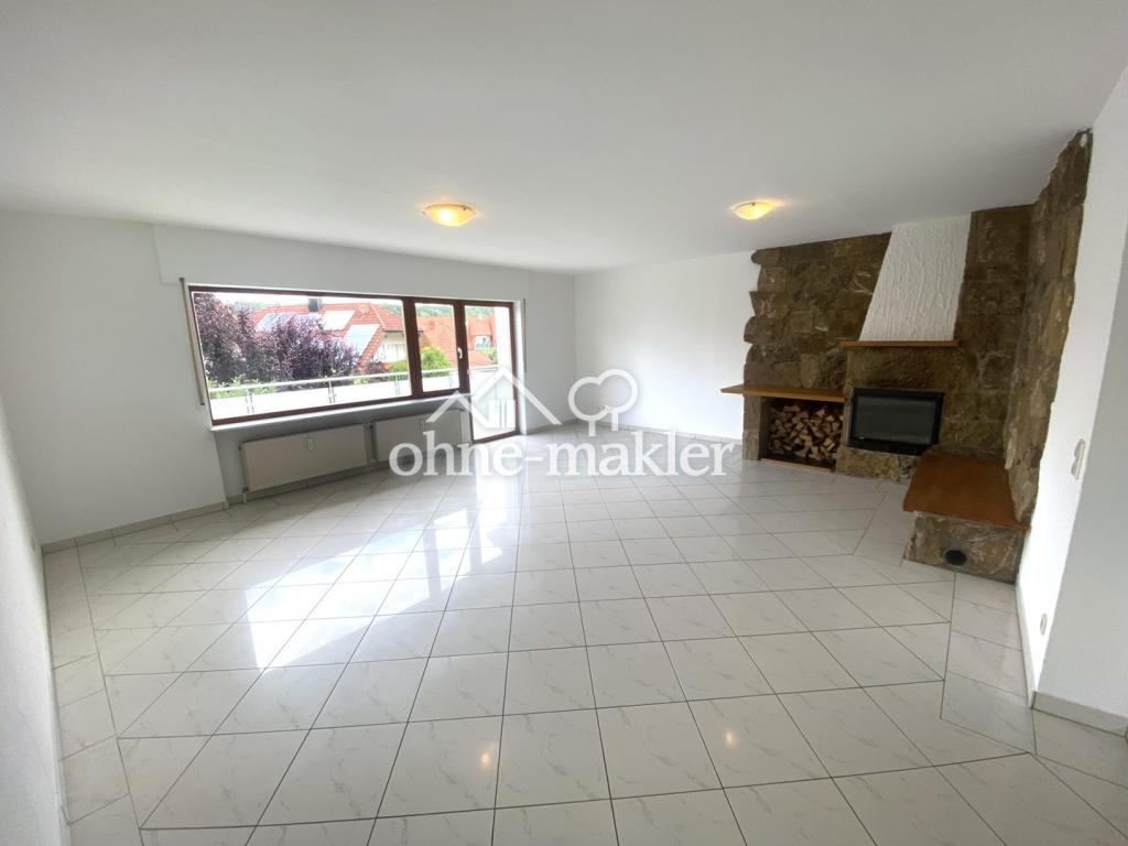 DHH ca. 170 qm Wohnfläche zuzügl. Nutzfläche, sowie Balkon Carport Stellfläche Garten - Photo 1
