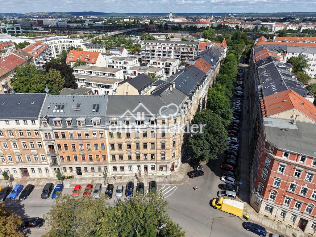 Lichtdurchflutete 3-Zimmer-Mansardwohnung im denkmalgeschützten Altbau – frisch saniert mit 69 m² - Foto 5