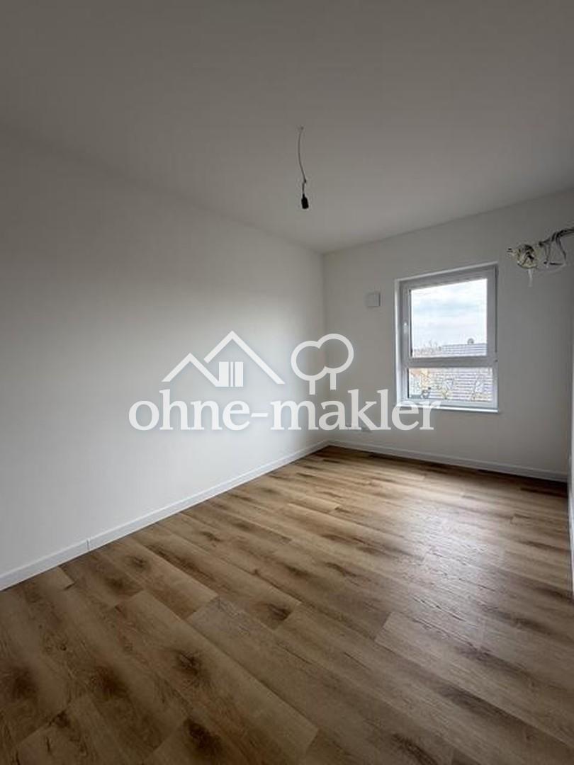 Sonnige 4-Zimmer Wohnung mit 2 Balkonen, Fussbodenheizung in Berlin Biesdorf, A15/16 - Photo 4