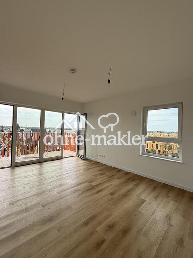 Sonnige 4-Zimmer Wohnung mit 2 Balkonen, Fussbodenheizung in Berlin Biesdorf, A15/16 - Foto 1