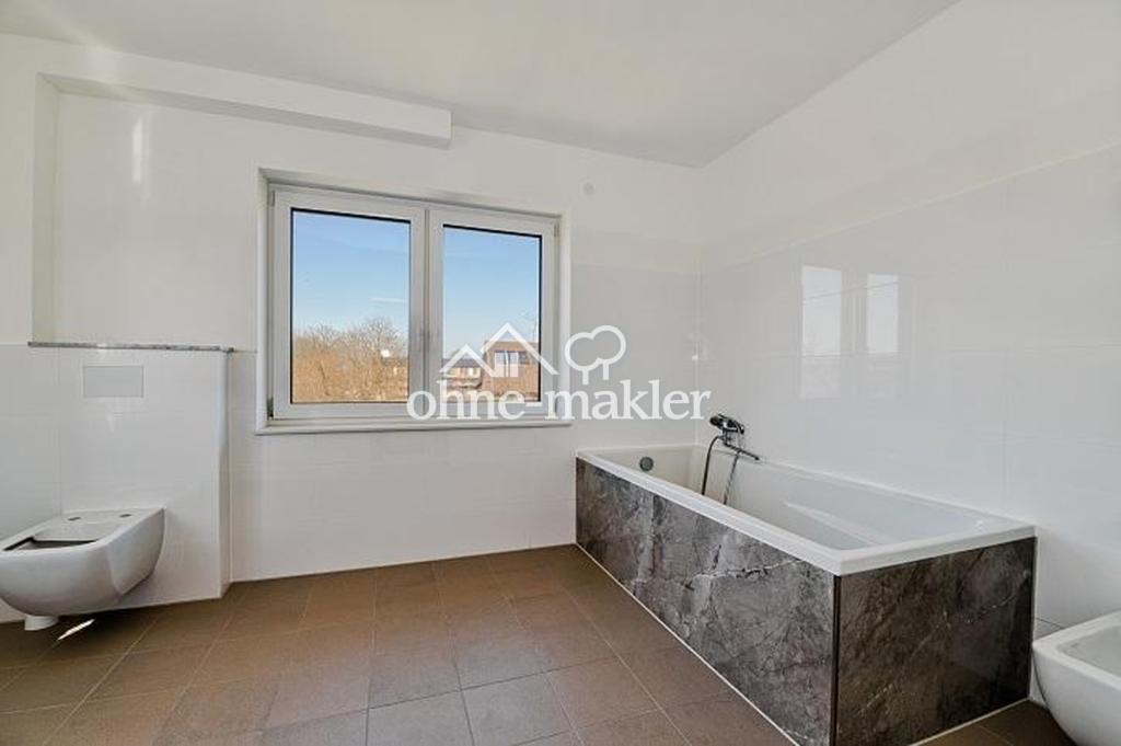 Moderne Villa / als Doppelthaushälfte mit 5 Zim. in Hamburg Nähe - Photo 5