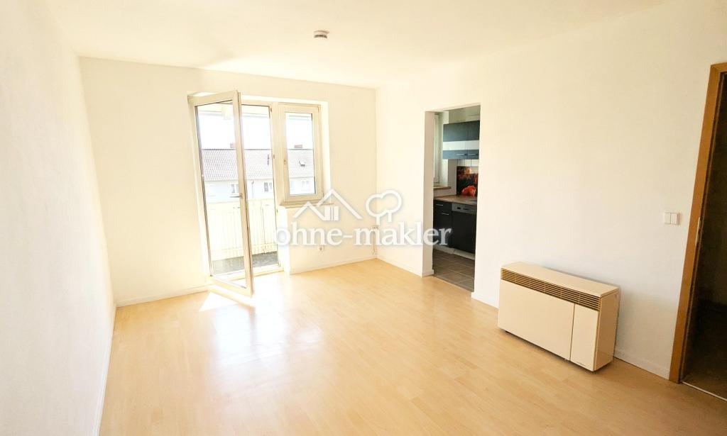 Teilmöbliert: 2-Zimmer Wohnung im 4. Stock mit Balkon - Foto 1