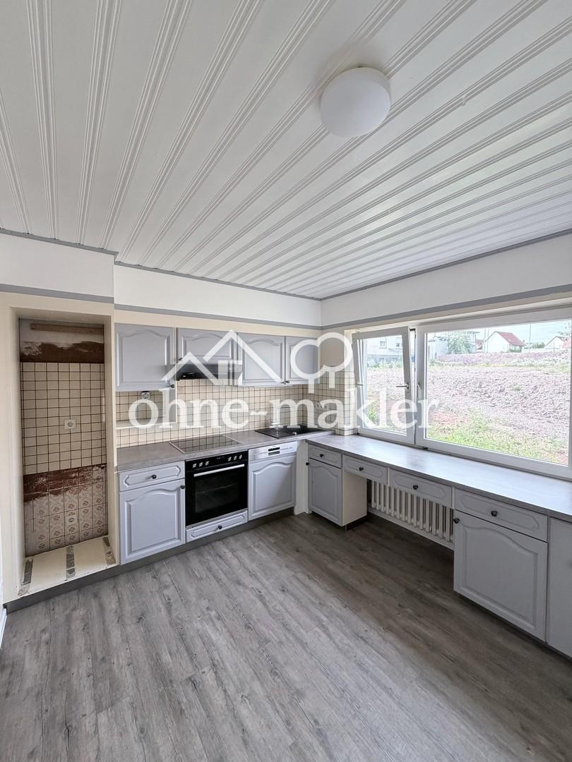 Großzügige, frisch teilrenovierte 104 qm² Erdgeschoßwohnung mit Balkon in Fronhausen - Photo 3