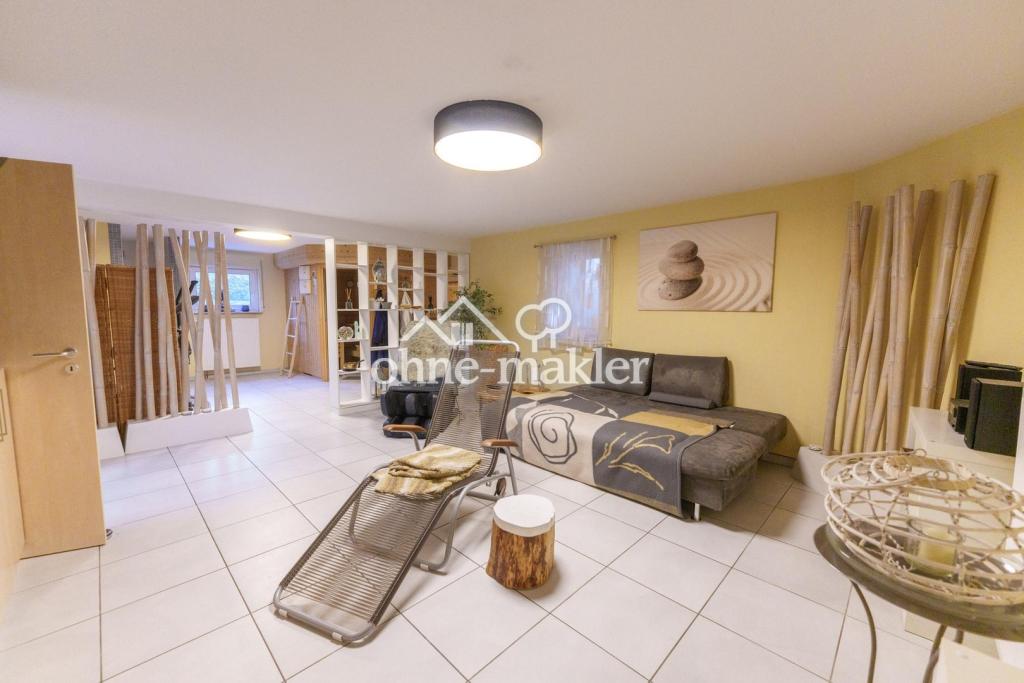 Großzügiges Haus mit 6 Zimmern in Bad Friedrichshall, Wächterstr. 25 - Photo 2