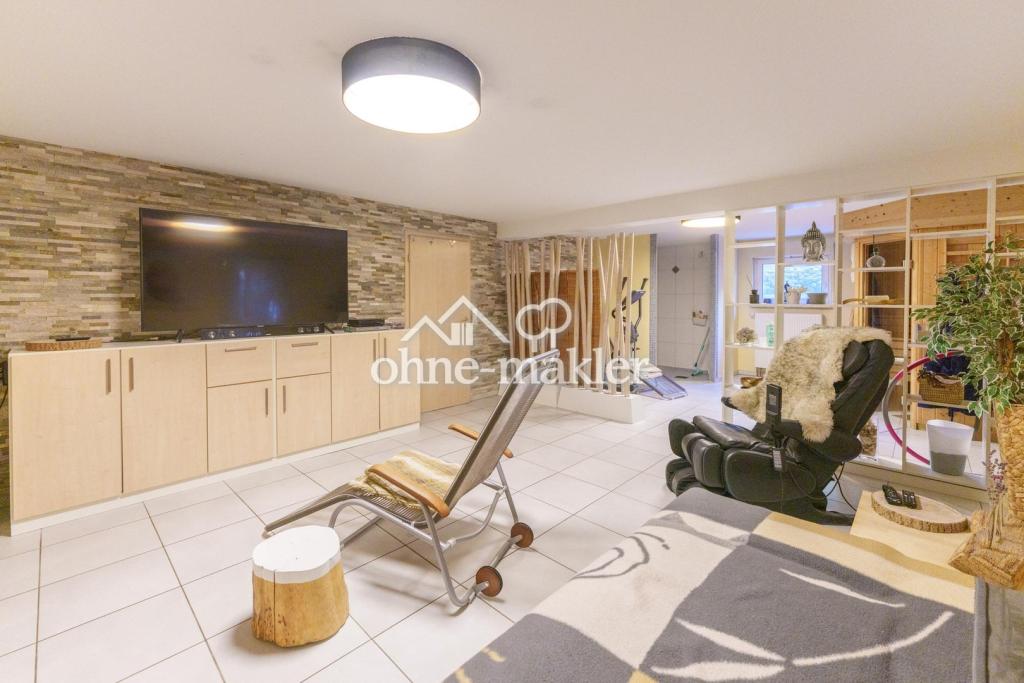Großzügiges Haus mit 6 Zimmern in Bad Friedrichshall, Wächterstr. 25 - Foto 1