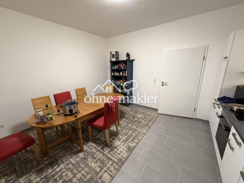 WG-Zimmer in 3er-WG mit Küche, zwei Bädern und Terrasse - Photo 1