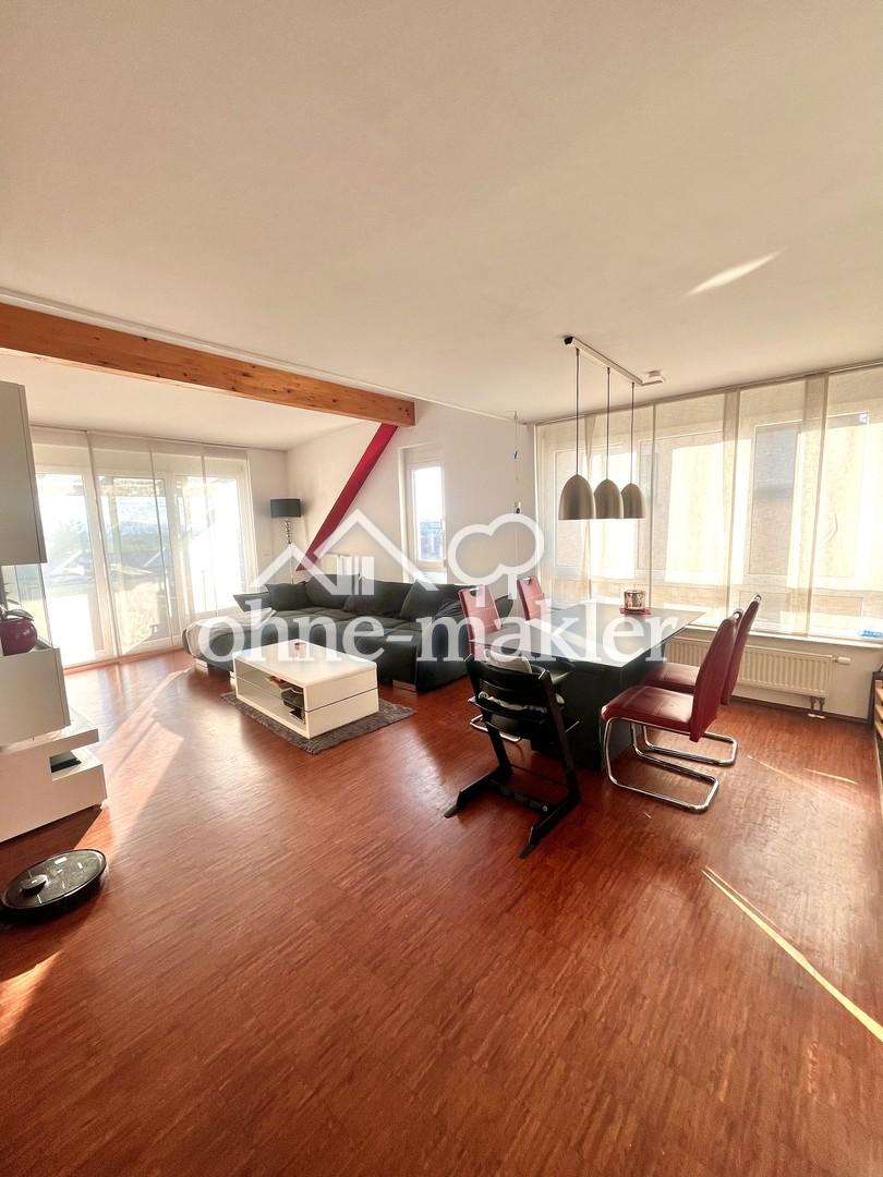 Möblierte 4,5-Zi.-Dachmaisonette mit Galerie, großem Balkon, TG & E-Ladestation - Foto 3