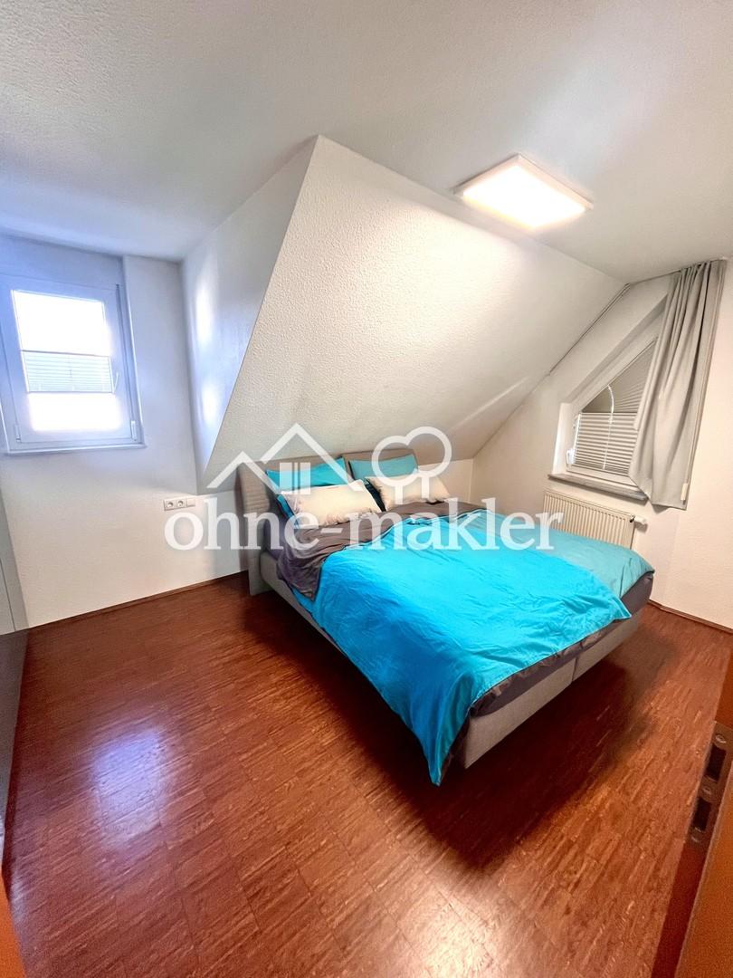 Möblierte 4,5-Zi.-Dachmaisonette mit Galerie, großem Balkon, TG & E-Ladestation - Foto 4