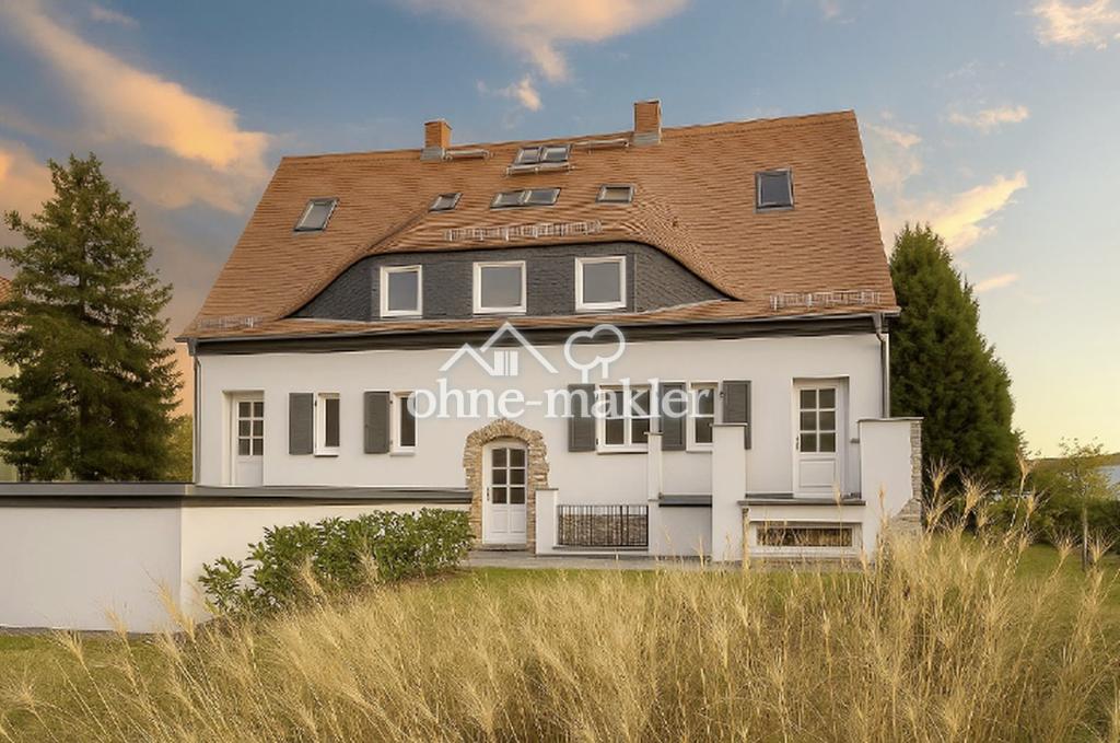 Wunderschöne 4 Raumwohnung mit großer Terrasse und Gartenanteil - Foto 1