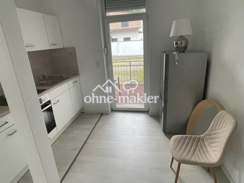 Voll möbliertes 1-Zimmer Apartment in Stendal City mit EBK und Balkonterrasse am Krankenhaus - Foto 1