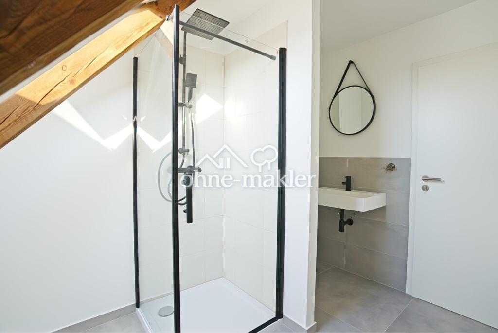 Trittau - Erstbezug nach Sanierung: Stilvolle Maisonette Wohnung mit Dachterrasse - Photo 5