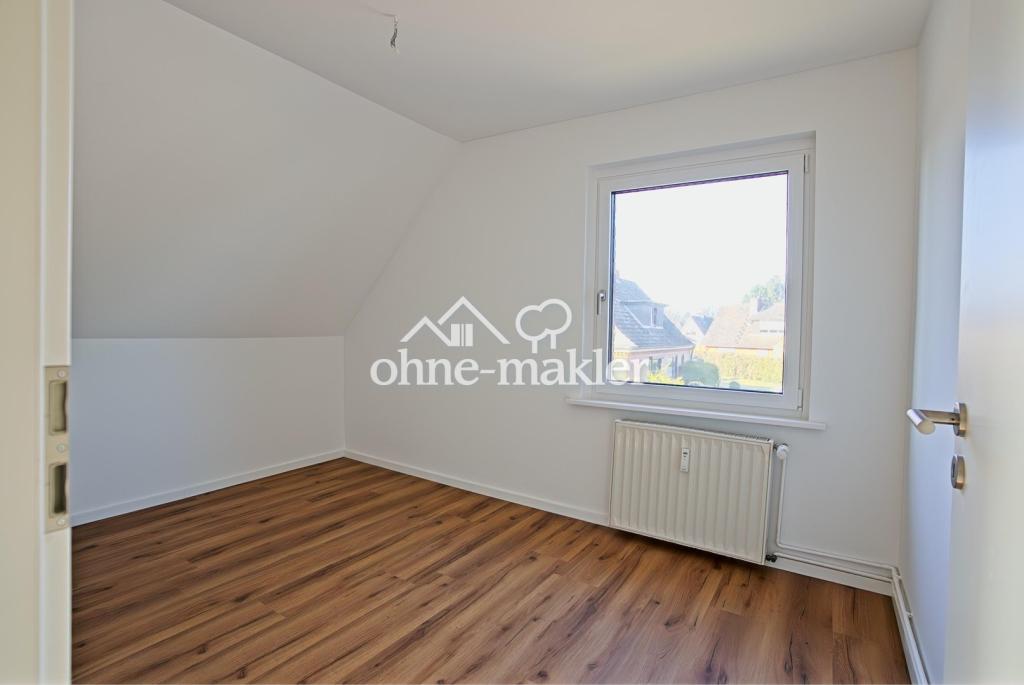 Trittau - Erstbezug nach Sanierung: Stilvolle Maisonette Wohnung mit Dachterrasse - Photo 2