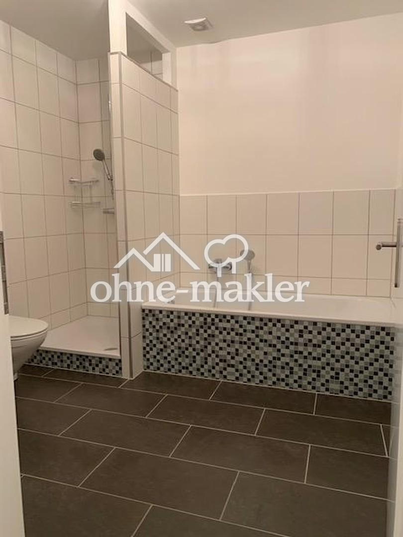 Frisch renovierte 4-Zimmerwohnung mit großem Wohn-Essbereich in Zentraler Lage zu vermieten - Photo 3
