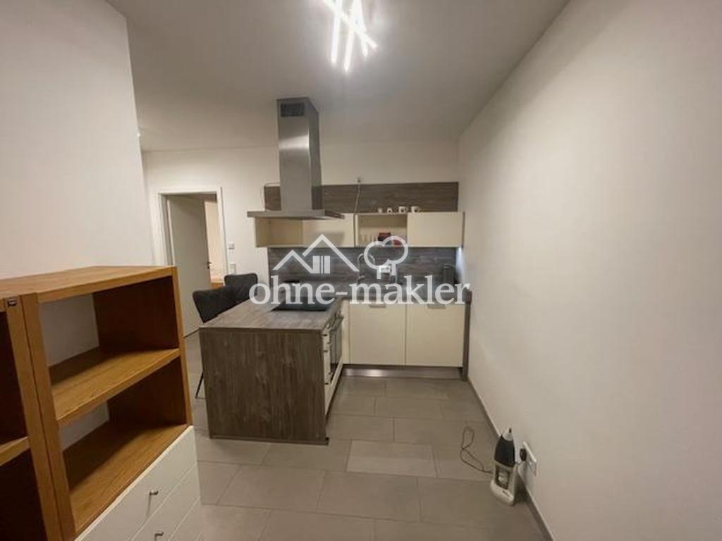 Stilvolle, neuwertige vollständig möbilierte 1,5-Zimmer-Erdgeschosswohnung - Photo 3