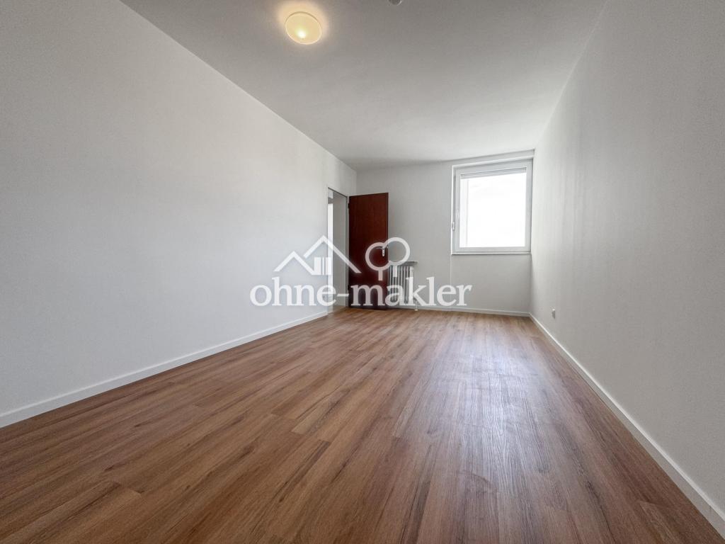 Helle 3 Zimmer mit Balkon am Park - FRISCH RENOVIERT - junge Familie oder Paar geeignet - Photo 4