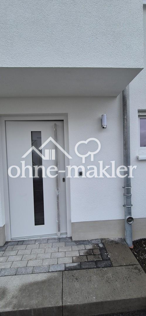 Neubau-Reihenhaus mit Terrasse – 140 m² Familienhaus mit sehr niedrigen Energiekosten (EH-40 + PV) - Photo 2