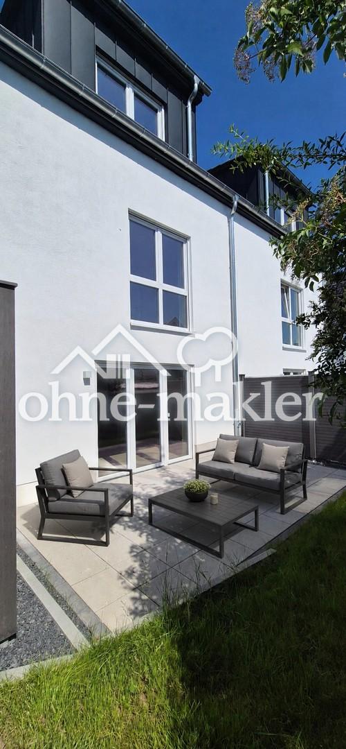 Neubau-Reihenhaus mit Terrasse 140 m² Familienhaus mit sehr niedrigen Energiekosten (EH-40 + PV) - Photo 5