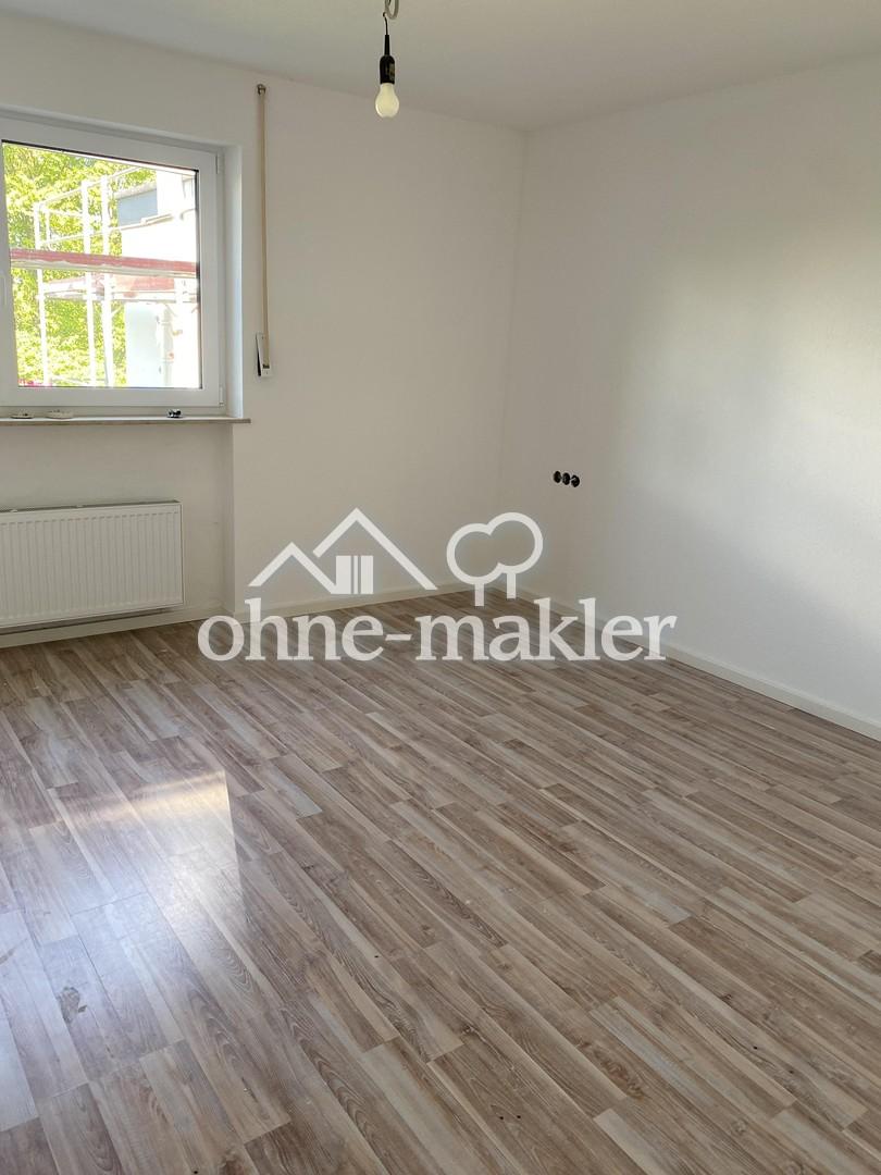 Frisch renovierte 4-Zi.-Whg in 2-Fam Haus mit eigenem Garten/Garage - Photo 3