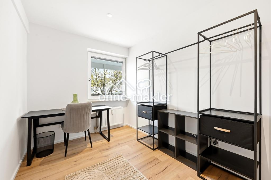 Nach Kernsanierung - zentrale voll möblierte 4-Zimmer Wohnung - Foto 2