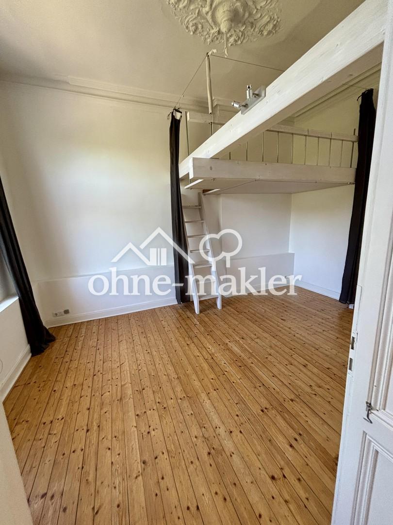 Altbau-Charme pur: 4-Zimmer-Wohnung mit Dielenboden & Stuckdecken - Photo 5