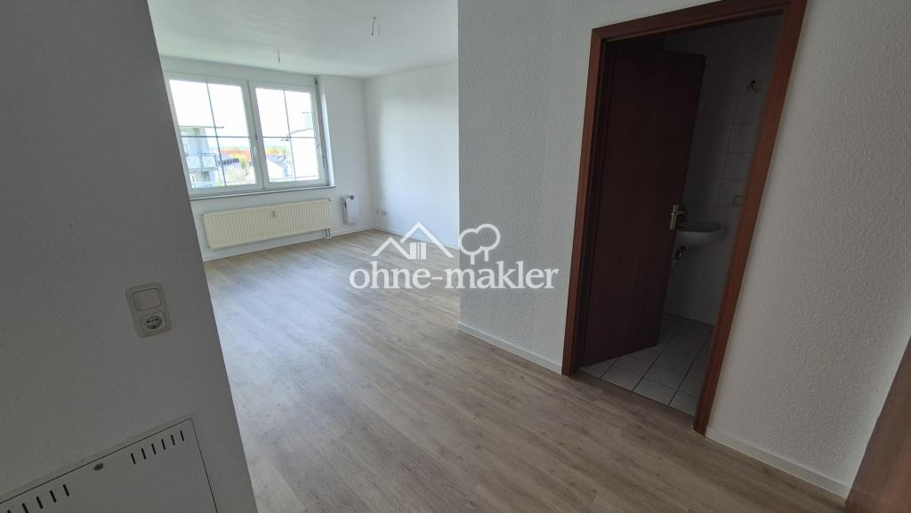 Moderne renovierte Galeriewohnung mit Tiefgarage und Außenstellplatz - Photo 1