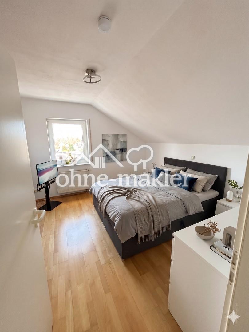 Top gepflegte 2-ZKB-DG-Wohnung mit EBK, Balkon & TG – ideal für Singles & Pendler (A3-Nähe) - Photo 3