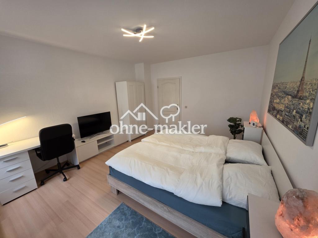 Fully furnished 2-room apartment with balcony – perfect for expats and business travellers - Photo 1
