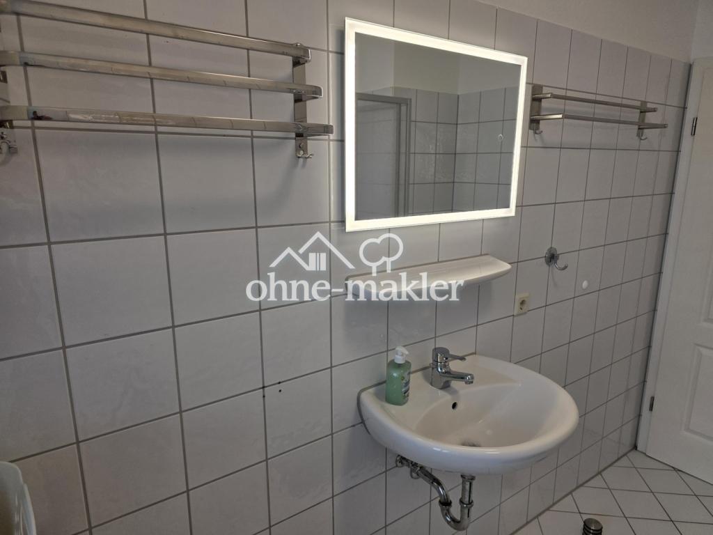 Fully furnished 2-room apartment with balcony – perfect for expats and business travellers - Photo 3
