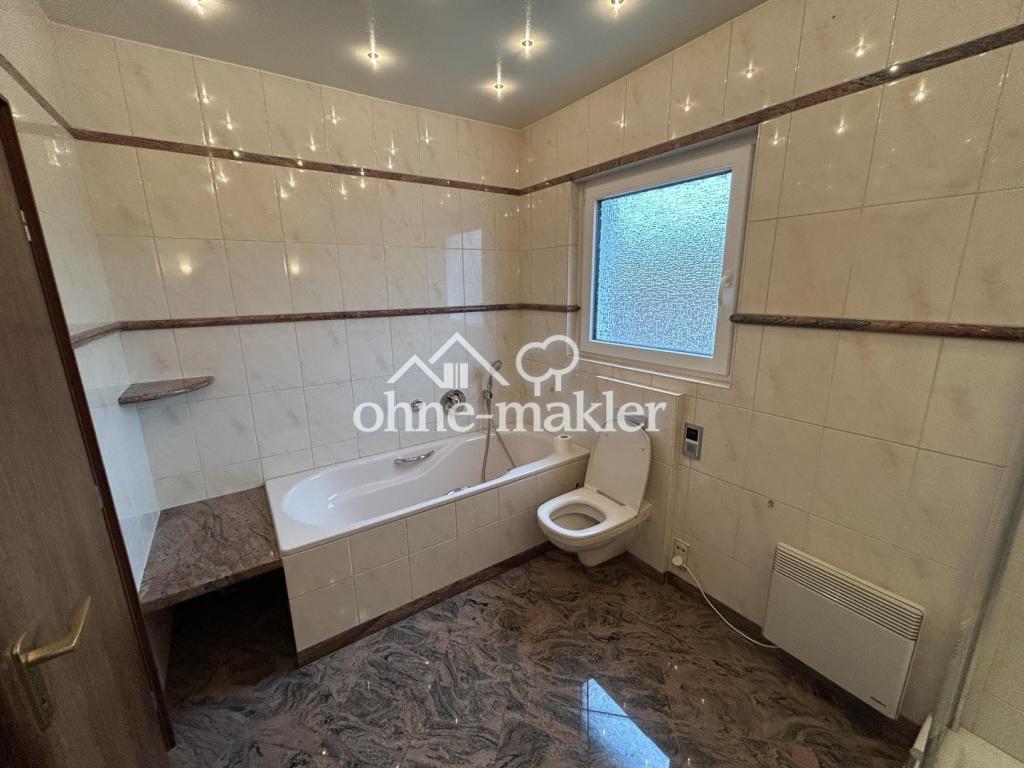 Penthouse | sehr gute Infrastruktur und Lage | riesen Balkon | inkl. Küche | S-Bahn 2 Gehmin - Photo 1