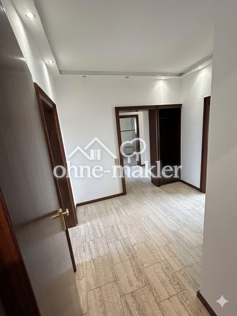 Penthouse | sehr gute Infrastruktur und Lage | riesen Balkon | inkl. Küche | S-Bahn 2 Gehmin - Photo 3