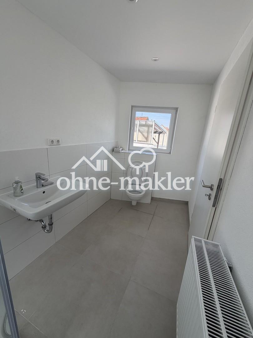 renoviertes Haus 4 Zimmer Küche Bad mit Hof und Garage Worms Abenheim - Photo 3