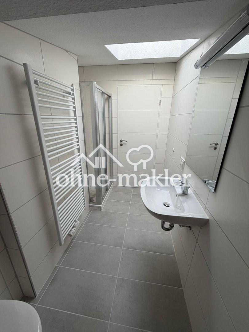 Schöne 3-Raum Dachgeschosswohnung mit zwei Keller und einem Stellplätzen im Herzen von Eberswalde - Photo 3