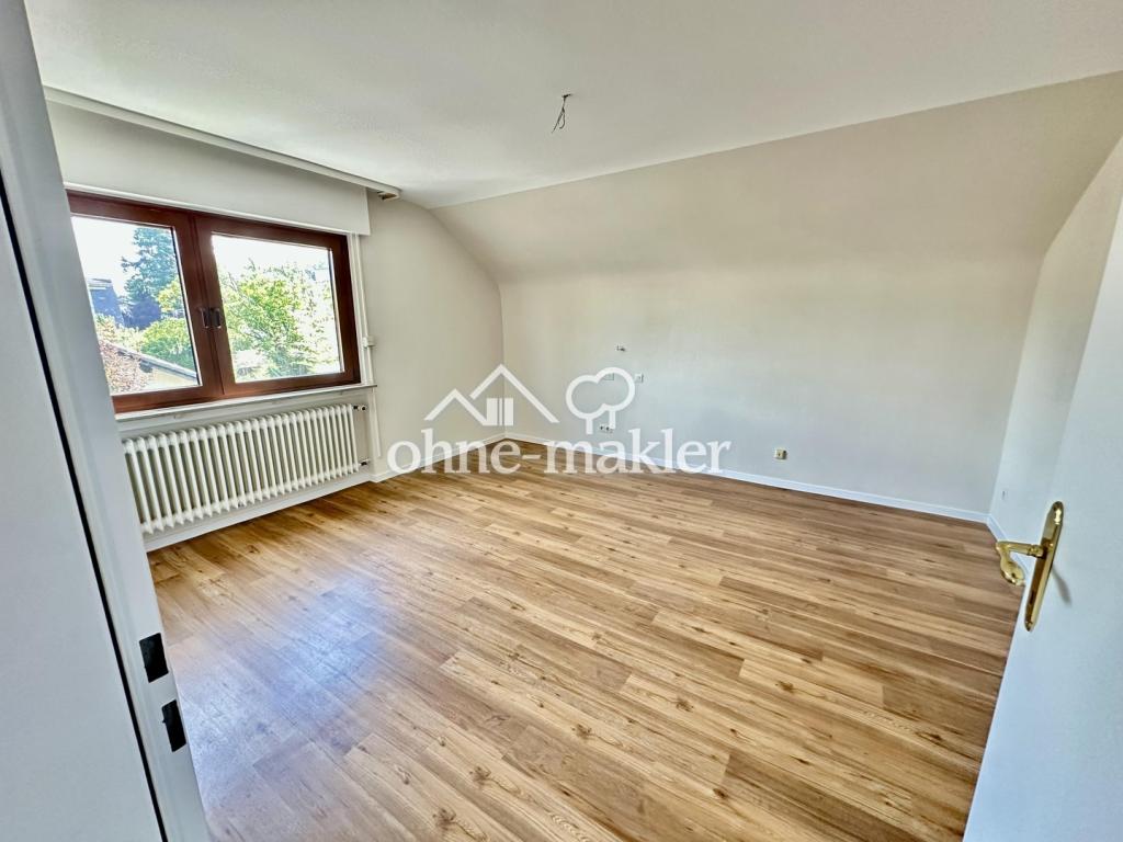 Lichtdurchflutete 3,5-Zimmer-Wohnung mit Balkon in ruhiger Lage von Kesselstadt - Photo 1