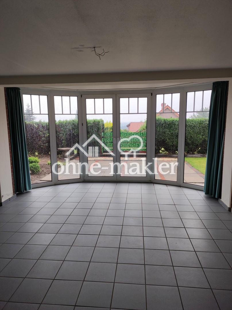 Erdgeschosswohnung mit kleinem Garten und wundervollem Ausblick - Photo 1