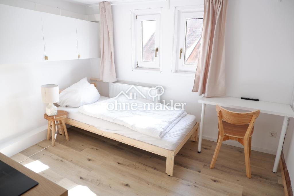 Zentral - Möbliert - 2 Zimmer - Foto 1
