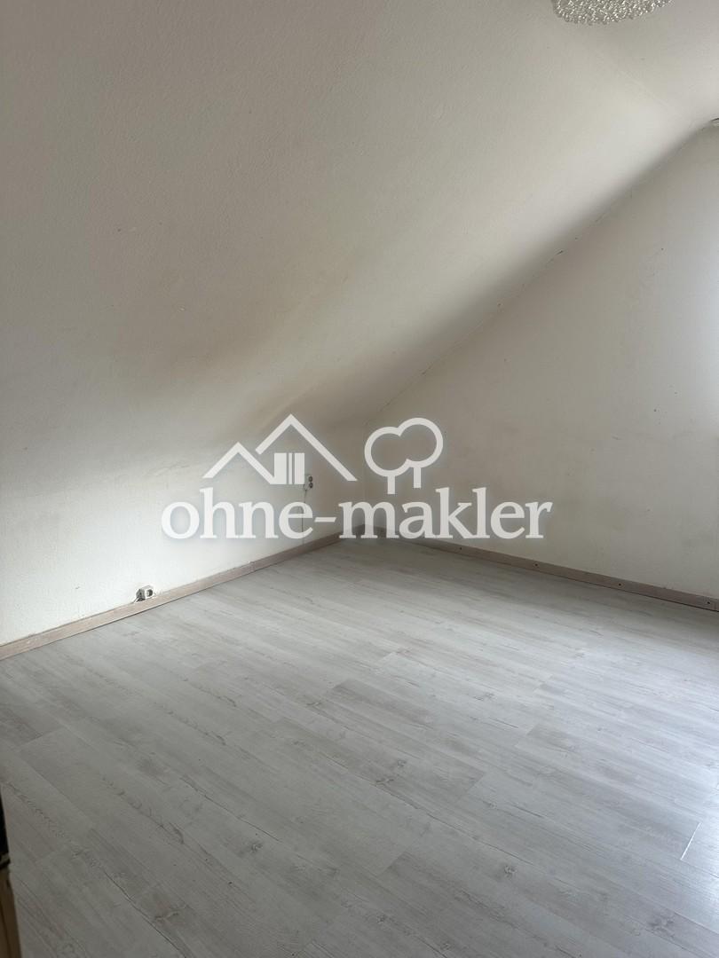 Helles Zimmer in gepflegter 5er-WG mit moderner Einbauküche – ab sofort frei - Foto 3